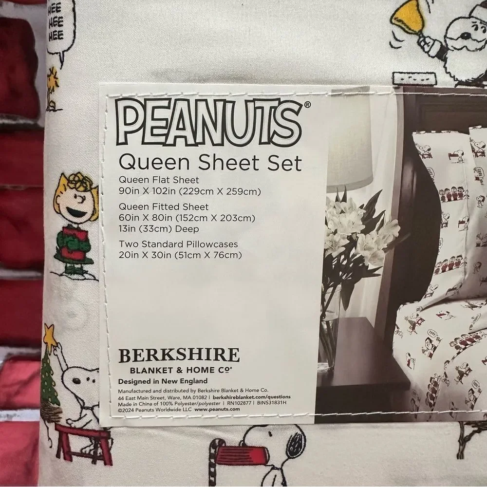 Peanuts Christmas Charlie Brown & Snoopy QUEEN Sheets